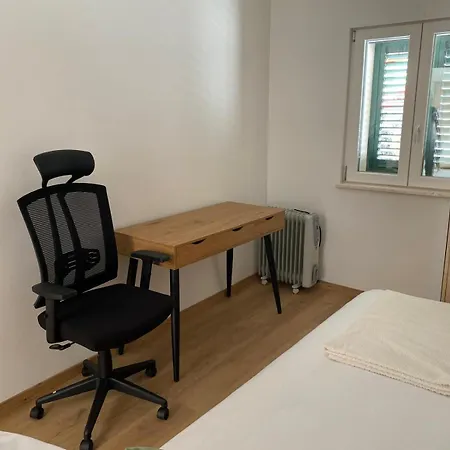 Apartman Silvia 1 * Povlja (Brac)