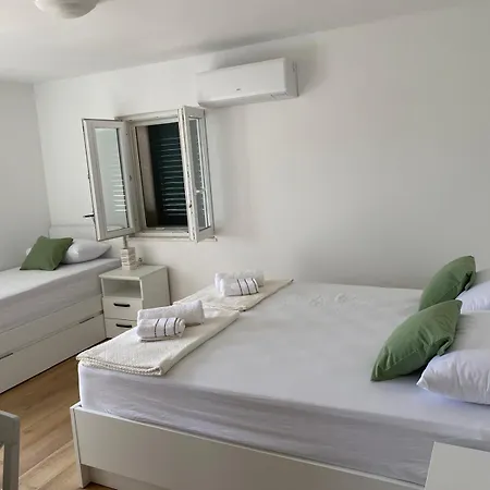 Apartman Silvia 1 Villa Povlja (Brac)